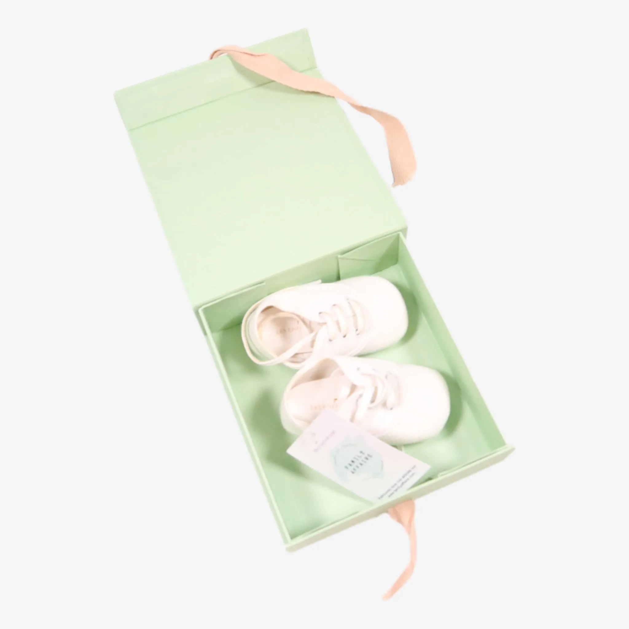 LES ENFANTINES 6 mois chaussons blanc baptême