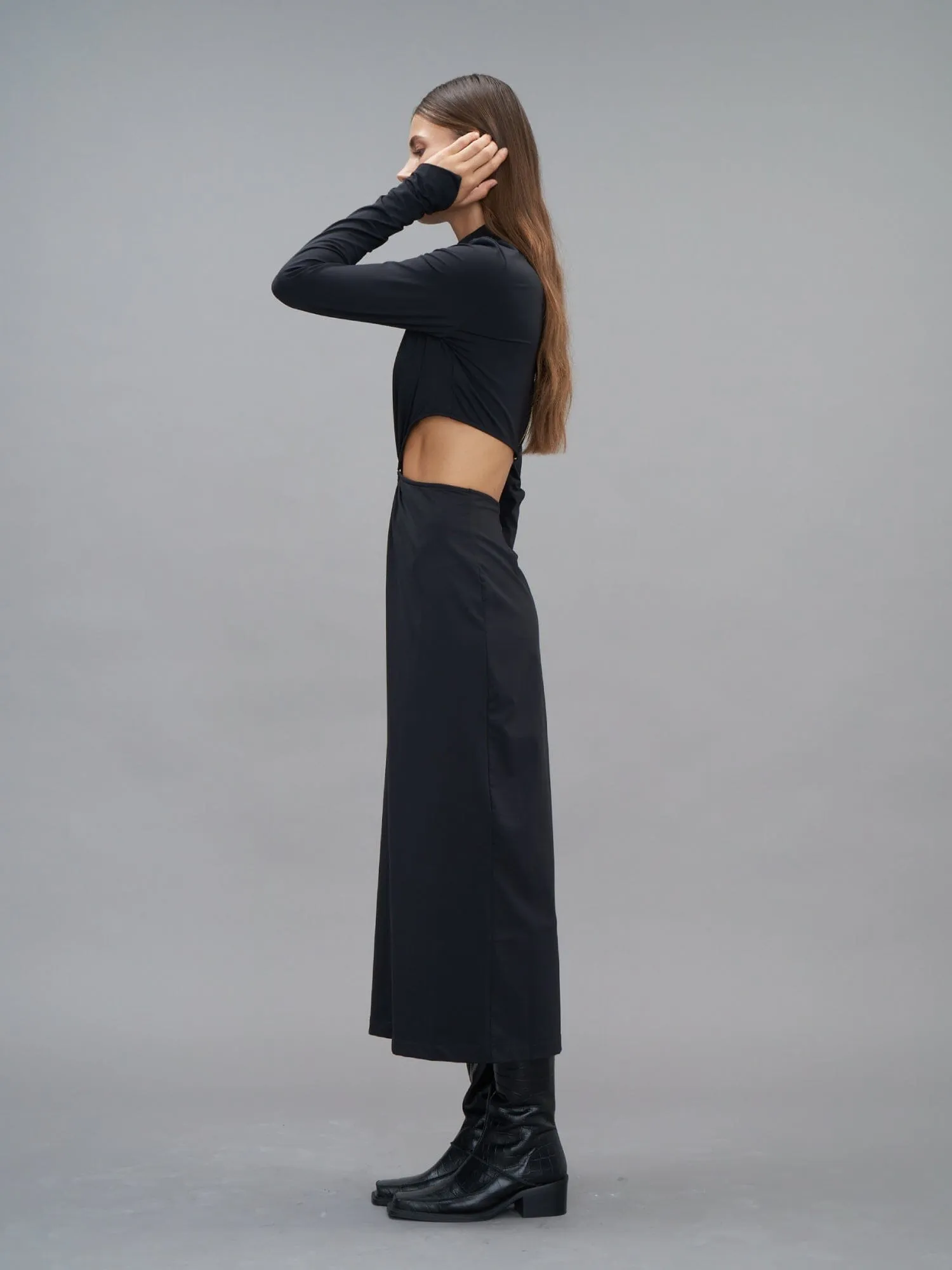 MARGUERITE - Robe midi manches longues en pointe ajourée à la taille en jersey Noir