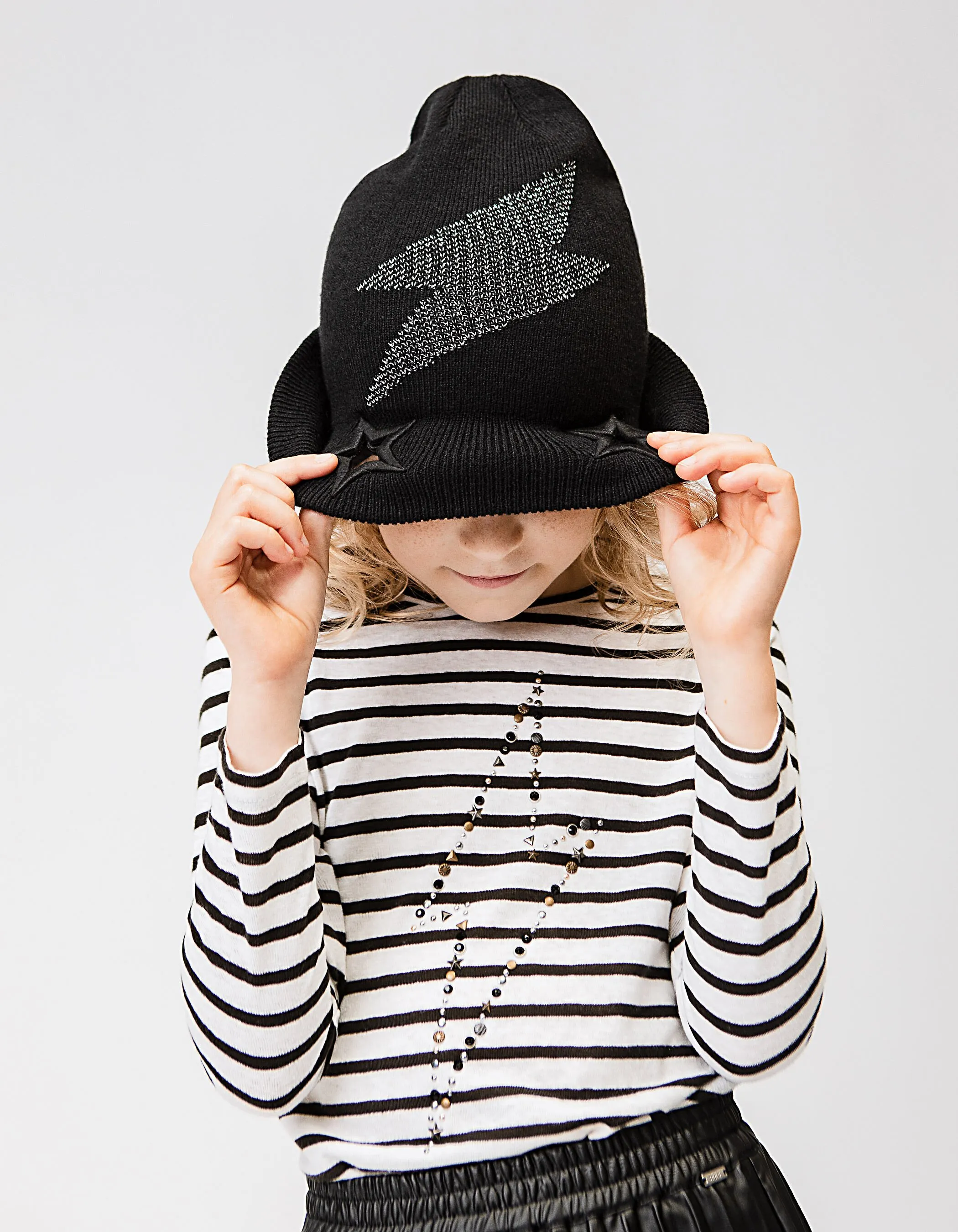 Tee-shirt marinière écru et noir à éclair-clous fille