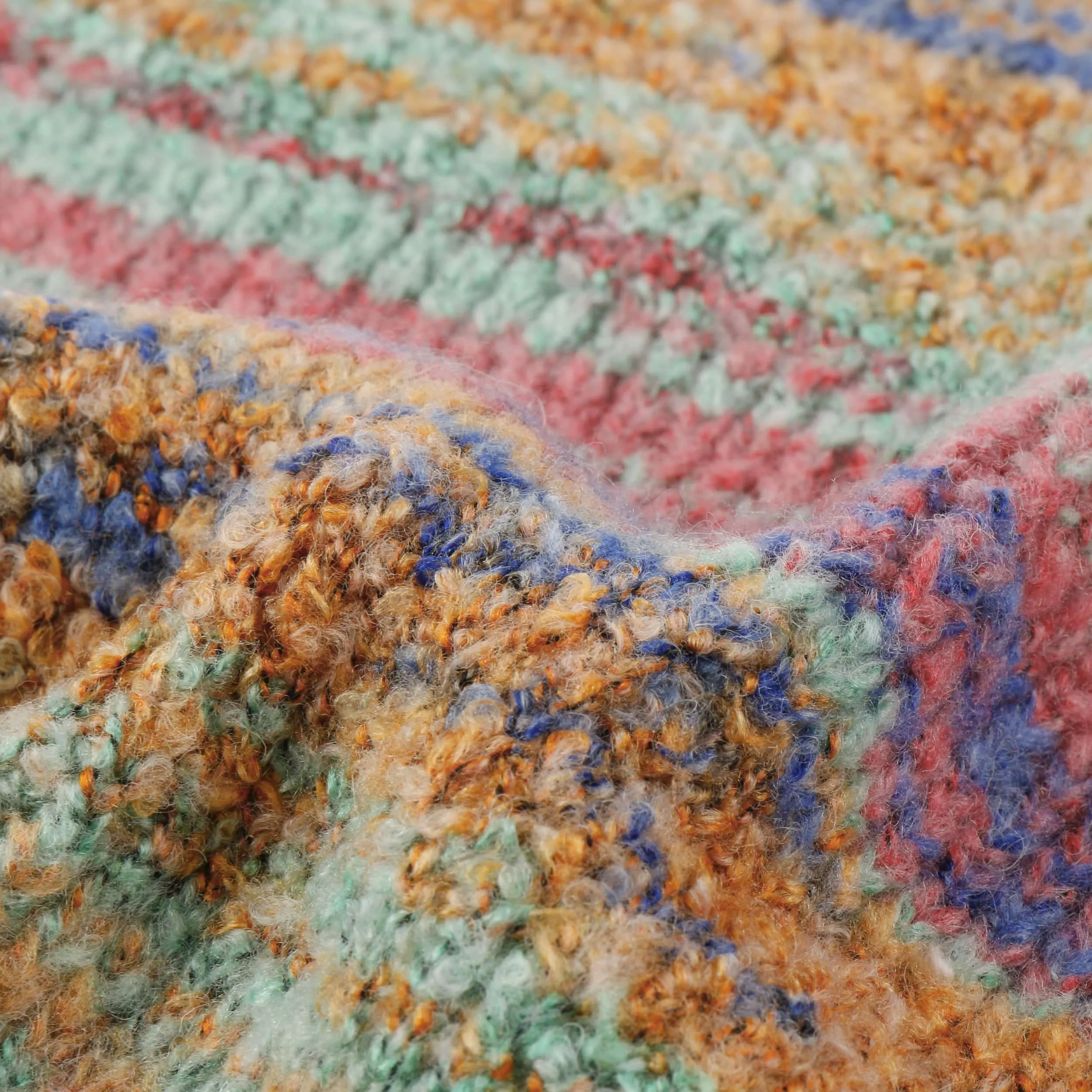 Écharpe en Tricot Multicolour Bouclé by Seeberger --> Chapeaux, casquettes & bonnets en ligne ▷ Chapeaushop